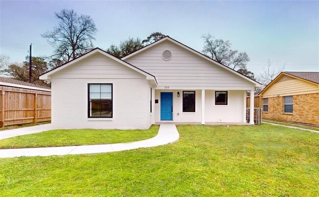 Photo - 304 Graceland St
