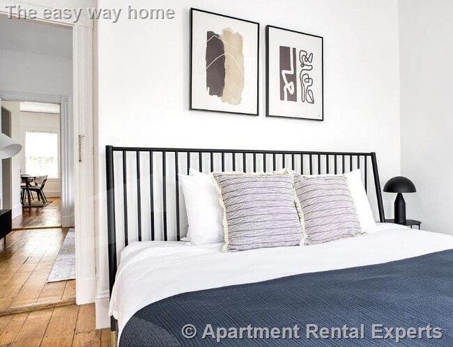 Photo - 32 Healey St