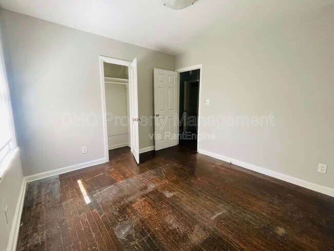 Photo - 3210 Delowe Dr