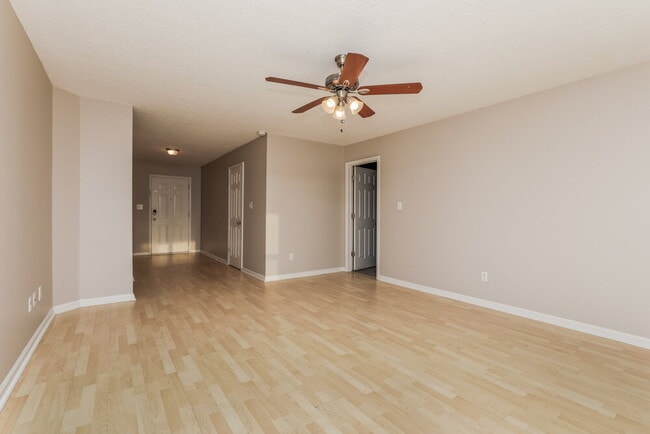 Photo - 5102 Emmert Dr