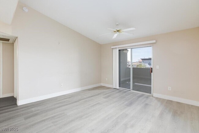 Building Photo - 555 E Silverado Ranch Blvd Unit 2164