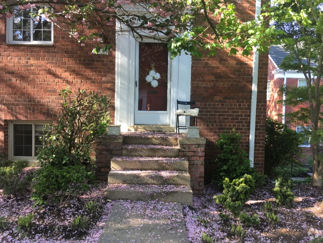 Building Photo - 3408 Gunston Rd Rental