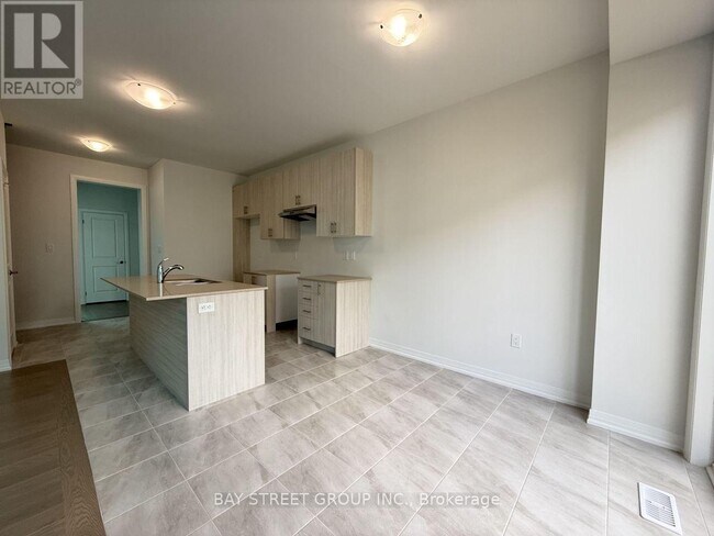 Photo - 1034 Valhalla Ter