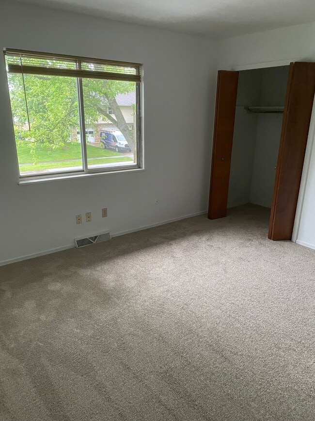 Photo - 4461 Maplepark Rd