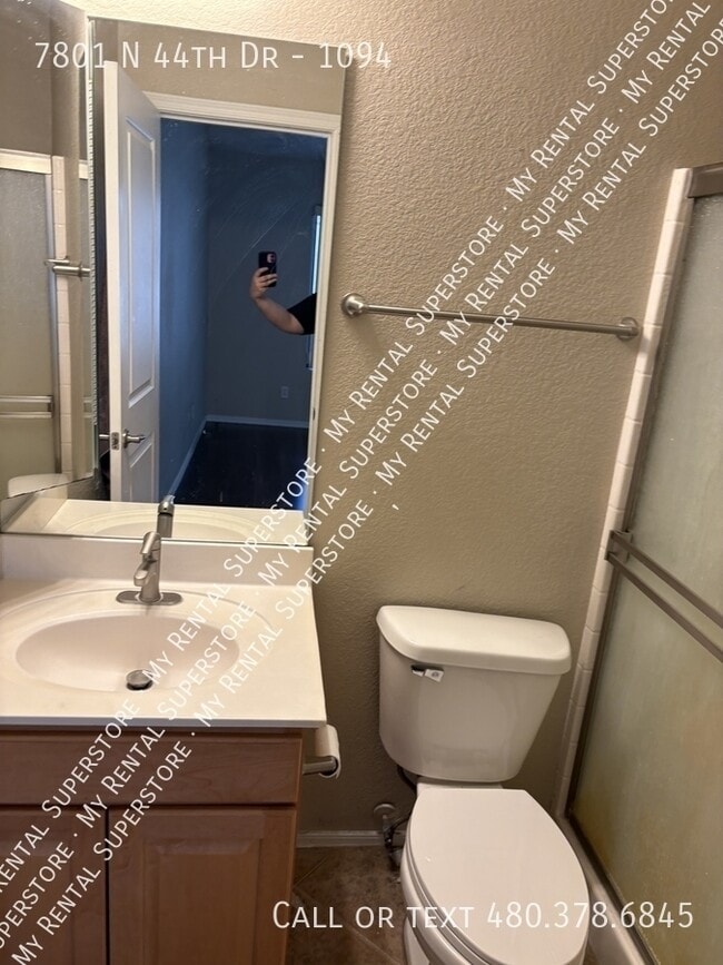 Photo - 7801 N 44th Dr