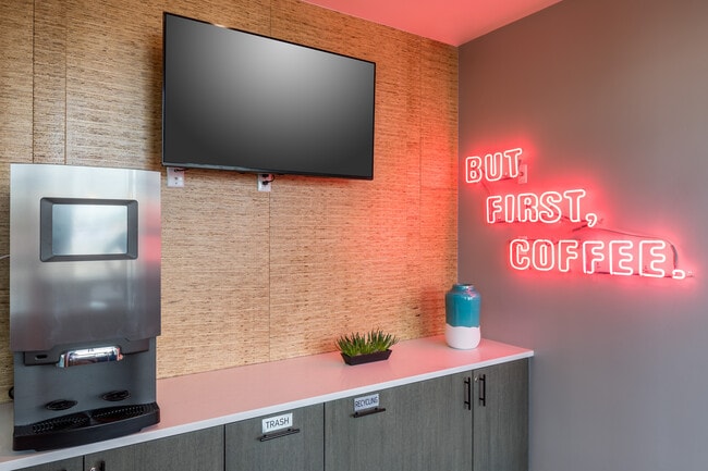 Photo - Arapahoe Square