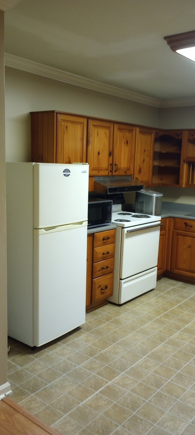 Building Photo - 57815 Labauve Ave Unit #A Rental