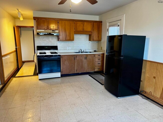 Building Photo - 4100 Emerson St