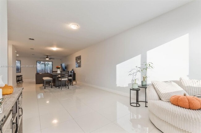 Photo - 2430 SW 145th Pl