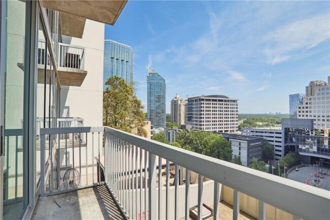 Photo - 3324 Peachtree Rd NE Unit 915