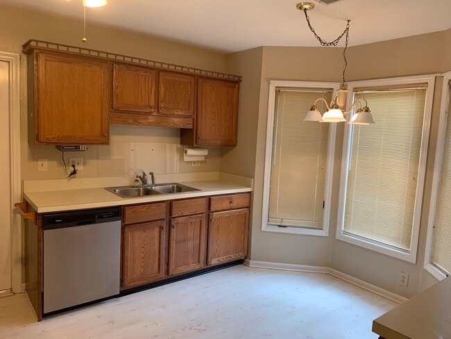 Photo - Active Adult Community - Pet friendly, 2 Bedroom, 2 Bath House with Garage!