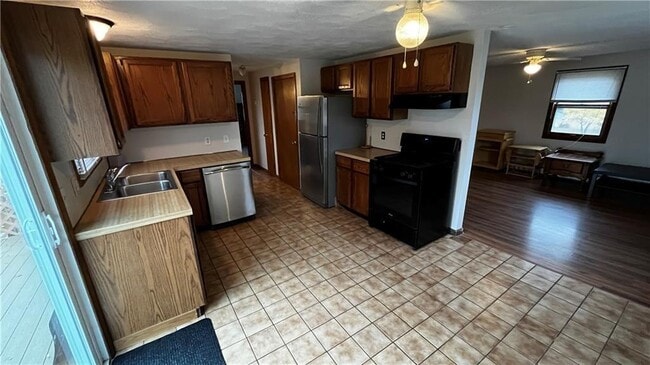 Photo - 189 Park Ave Unit 2