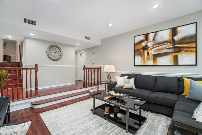 Photo - 7069 N Crawford Ave Unidad ID1285041P