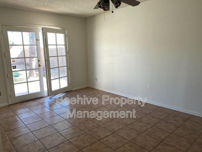 Photo - 4022 E Pecan Rd