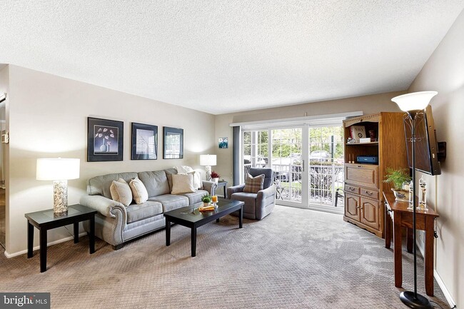 Photo - 14 Cheverny Ct Unit 14 Cheverny Ct