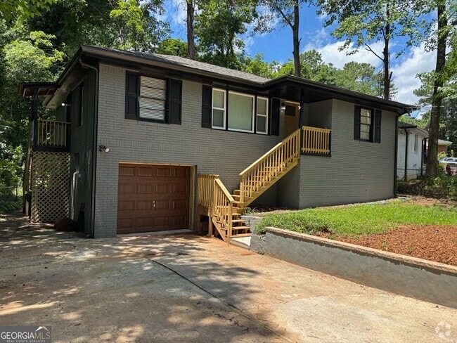 Building Photo - 2645 Gresham Rd S E Rental