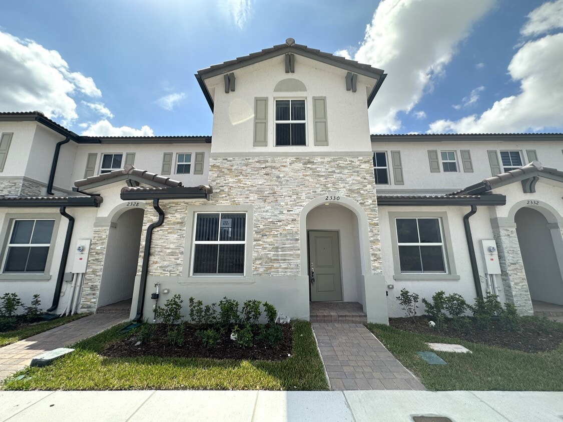 Photo - 2330 NW 125 St (Miami Shores, FL)