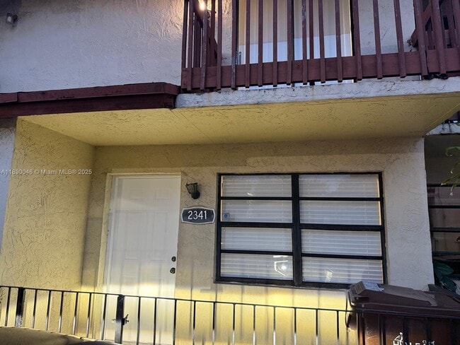 Building Photo - 2341 W 66th Pl Unit 103