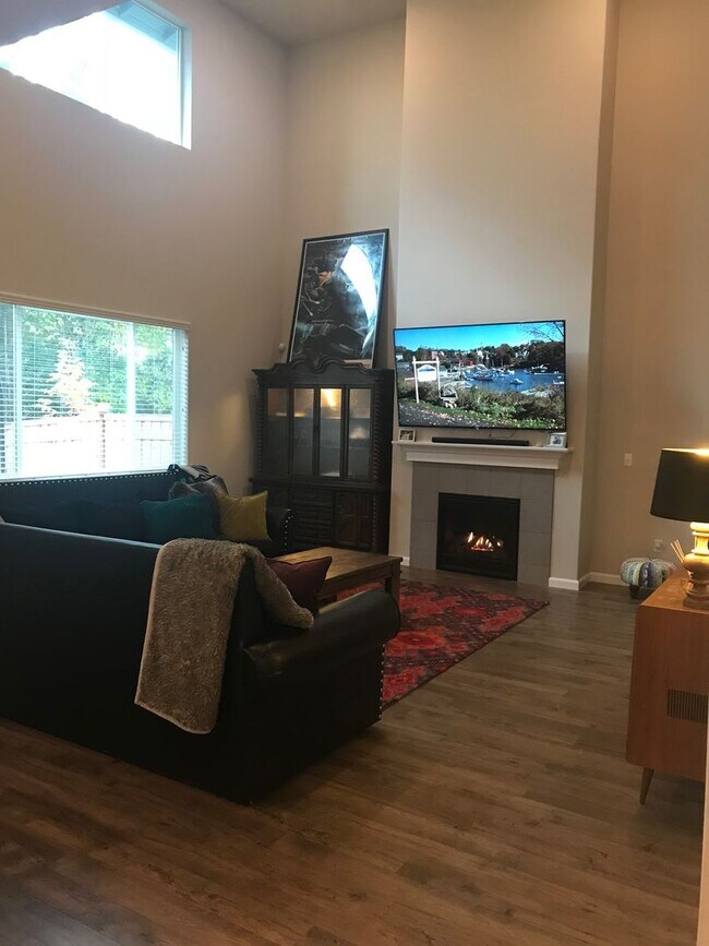 Photo - 4bd/3ba House in Tehaleh
