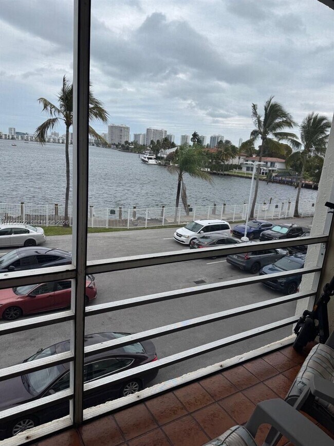 Photo - 2821 N Miami Beach Blvd Unit 3L