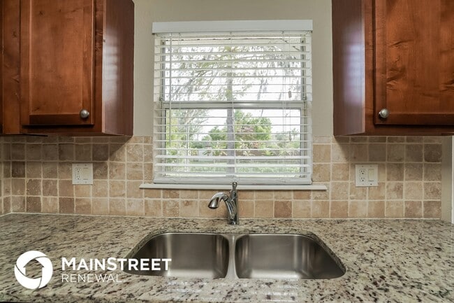 Photo - 2510 Barcelona Ave