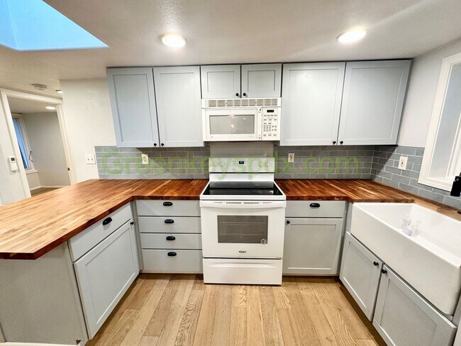 Photo - 10342-6935 Unidad A