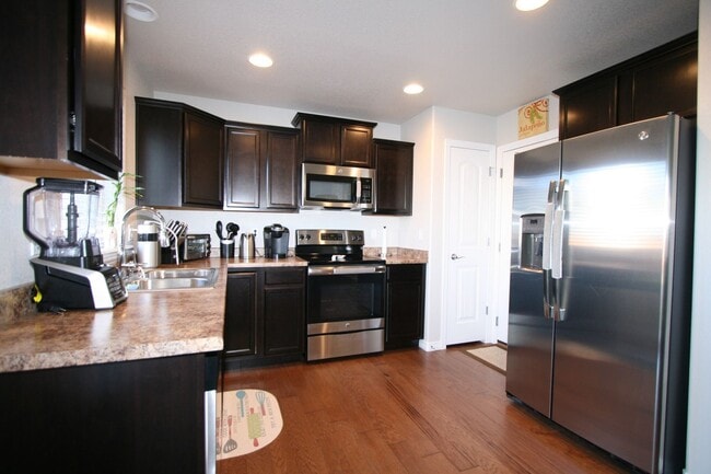 Photo - Splendid 3 Bedroom In Lorson Ranch!