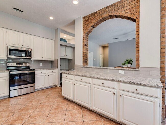 Photo - 1104 Quail Ln