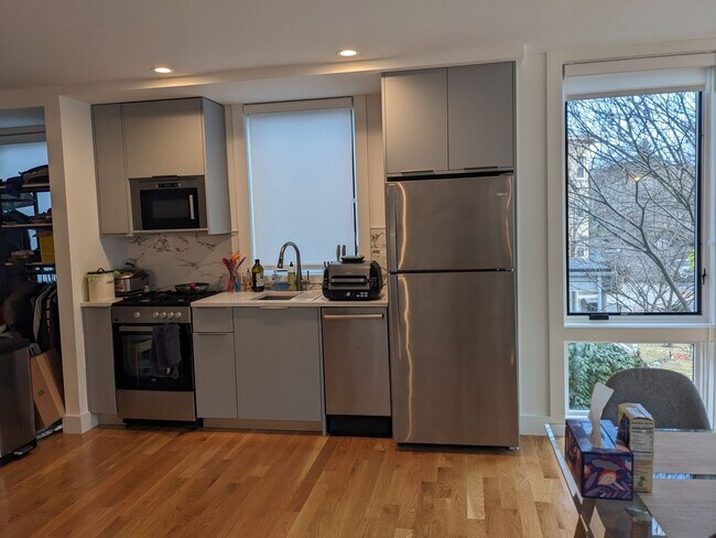 Photo - WOW!!!!  GREAT BROOKLINE STUDIO WITH NO BROKER FEE AVAILABLE 9/1