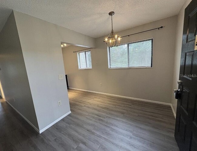 Photo - 2683 Oak Park Way