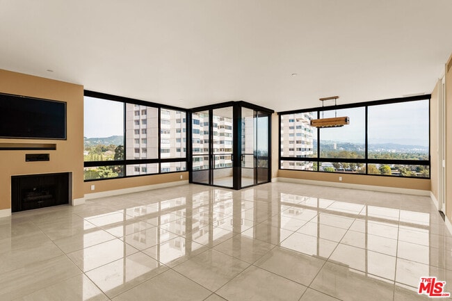 Photo - 10350 Wilshire Blvd Unidad 901