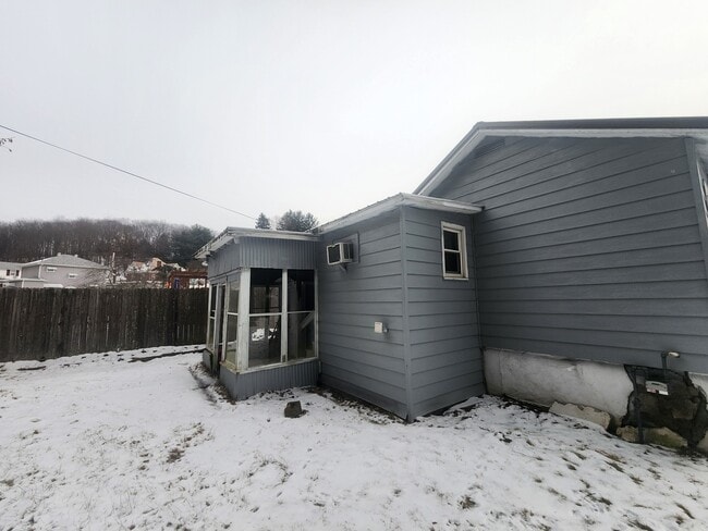 Photo - 502 Graffius Ave Ext