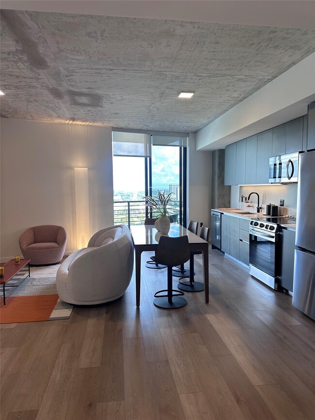 Photo - 307 SW 5th St