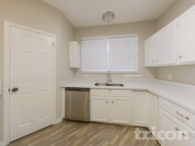 Photo - 1233 Clear Creek Dr