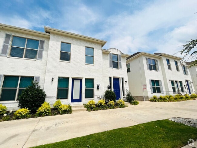 Building Photo - 2705 McCart Ave Unit 105 Rental