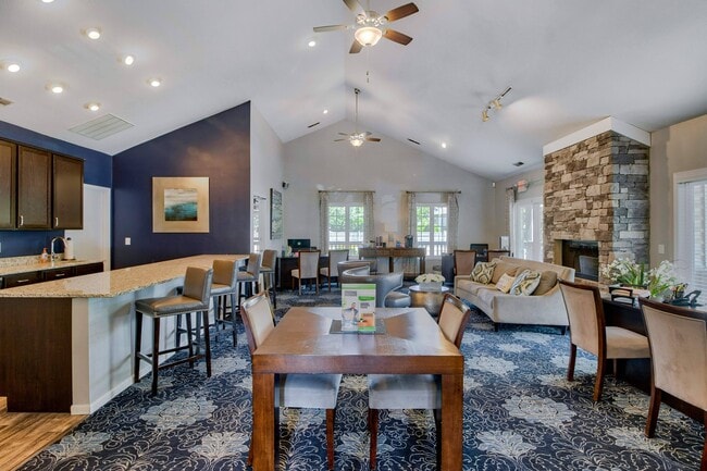 Amenity Rich Clubhouse - Hilliard Station Apartments
