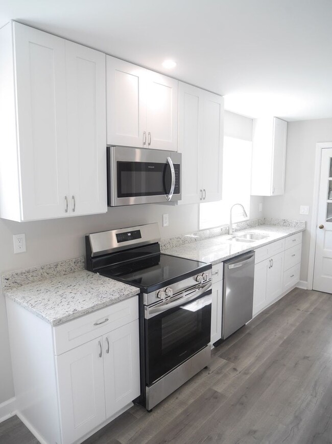 Photo - Charming Single-Family Home with Modern Up...