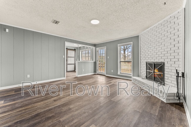 Photo - 4481 Walden Glen Cv