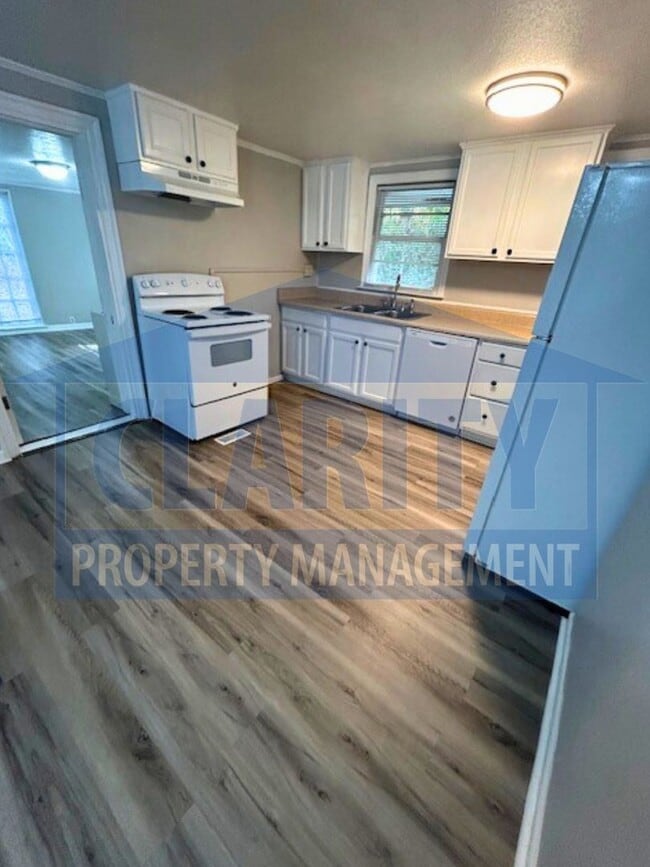 Photo - Cozy, four bedroom home!