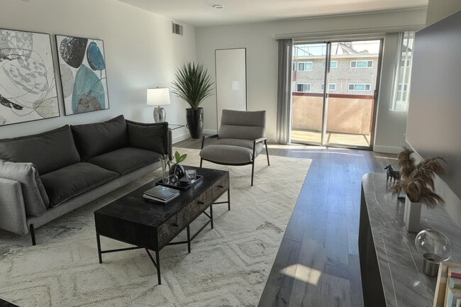 Woodland House Apartments