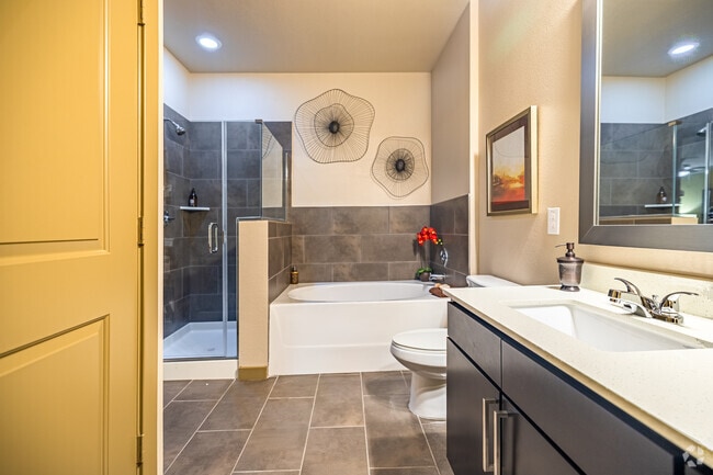 1 habitación, 1 baño - 850 pies cuadrados - Baño