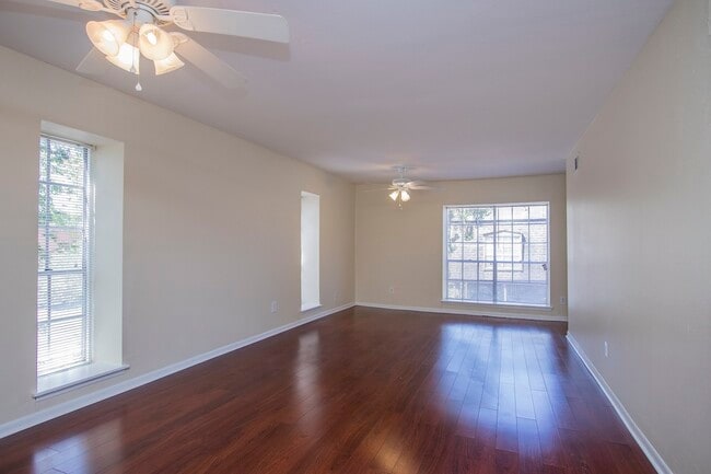 Photo - 425 Emerson St Unit 18