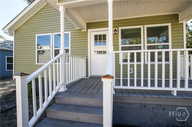 Building Photo - 1113 E 69th St