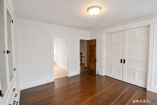 762 Howe Ave Unit 2nd fl