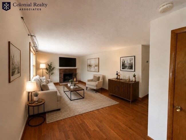 92 Hillside Rd