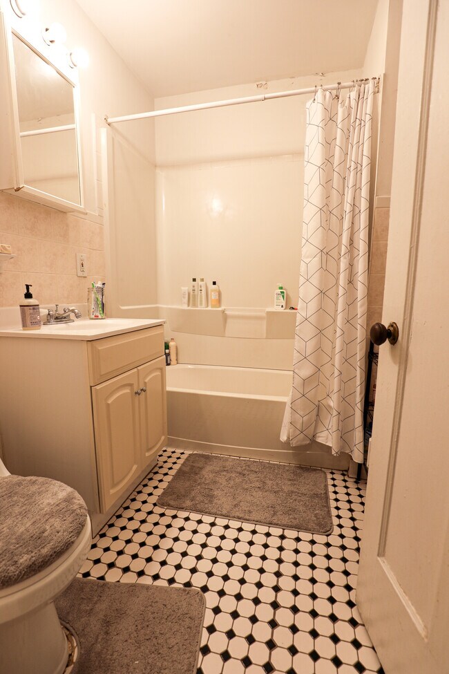 Photo - 62 Egmont St Unidad 6