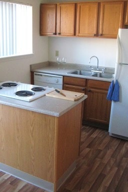 Rockridge Gardens Apartments - Rockridge Gardens Apartments