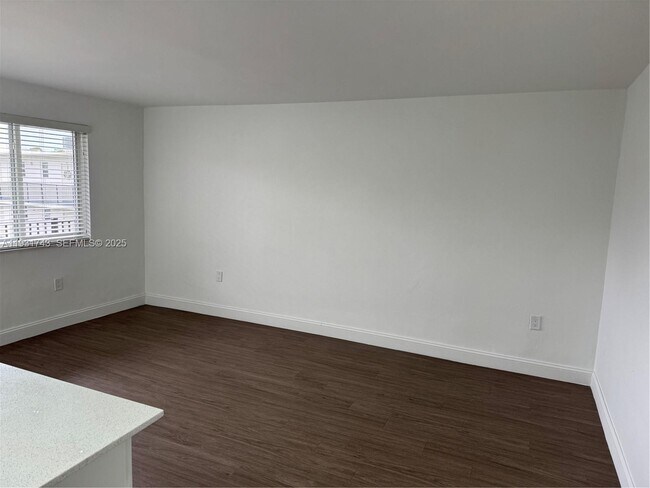 Photo - 6705 SW 44th St Unit 53