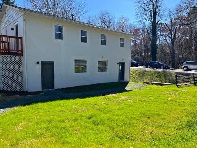 Photo - King St. Unit B