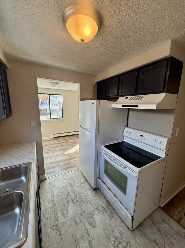 Photo - 156 Melrose St Unidad 4